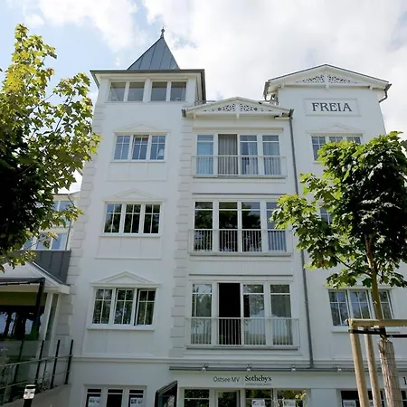 Апартаменты Direkt Am Strand, Freia 03 Остзебад Бинц