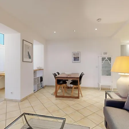 Апартаменты Direkt Am Strand, Freia 03 *