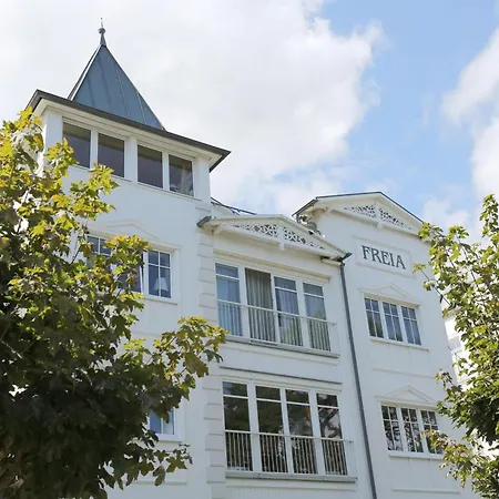 Direkt Am Strand, Freia 03 Апартаменты